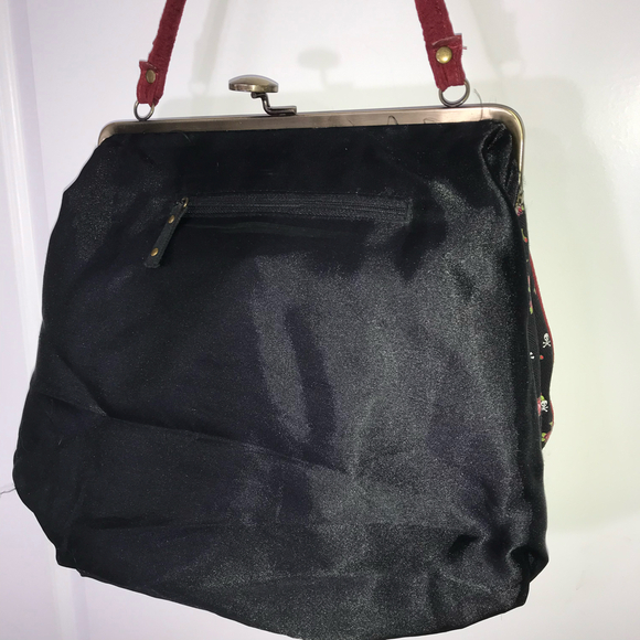 Loungefly Vintage Unique 1990s Roses & Skull & Metallic Goth Gold Skulls EUC - Picture 8 of 9